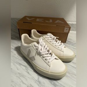 Veja campo sneakers - size 7 - never worn, box included.
